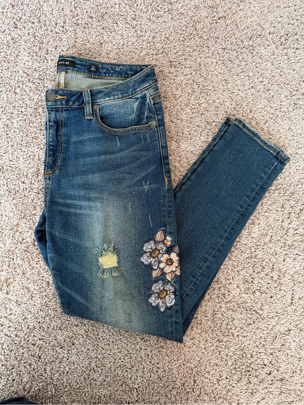 Miss Me Embroidered Jeans Skinny Ankle Vintage Look
